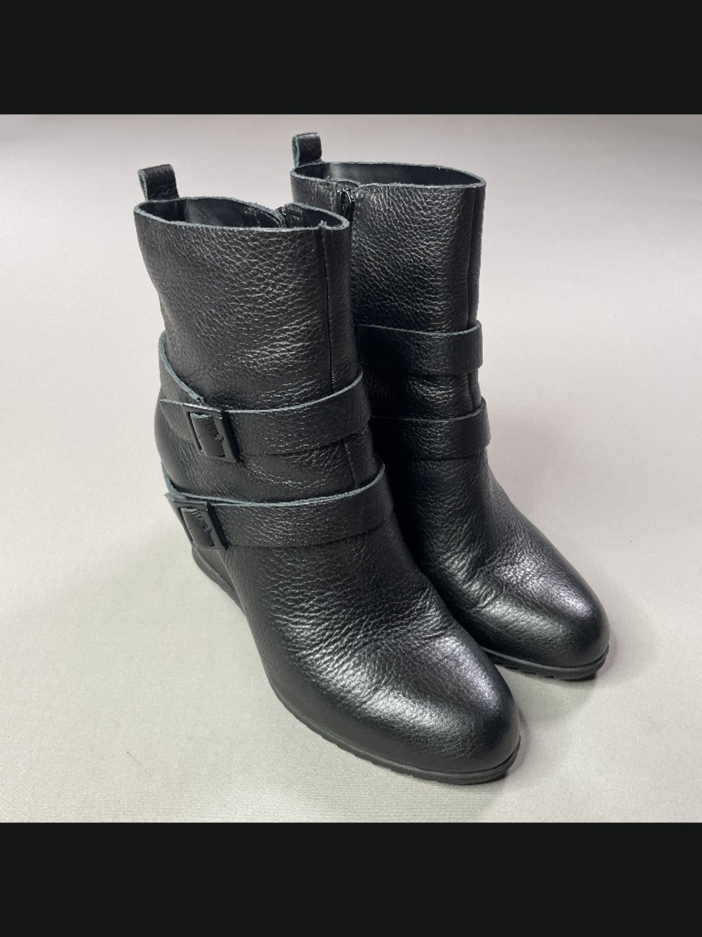 Korks Shoes Womens 8 black leather wedge ankle boots booties moto city